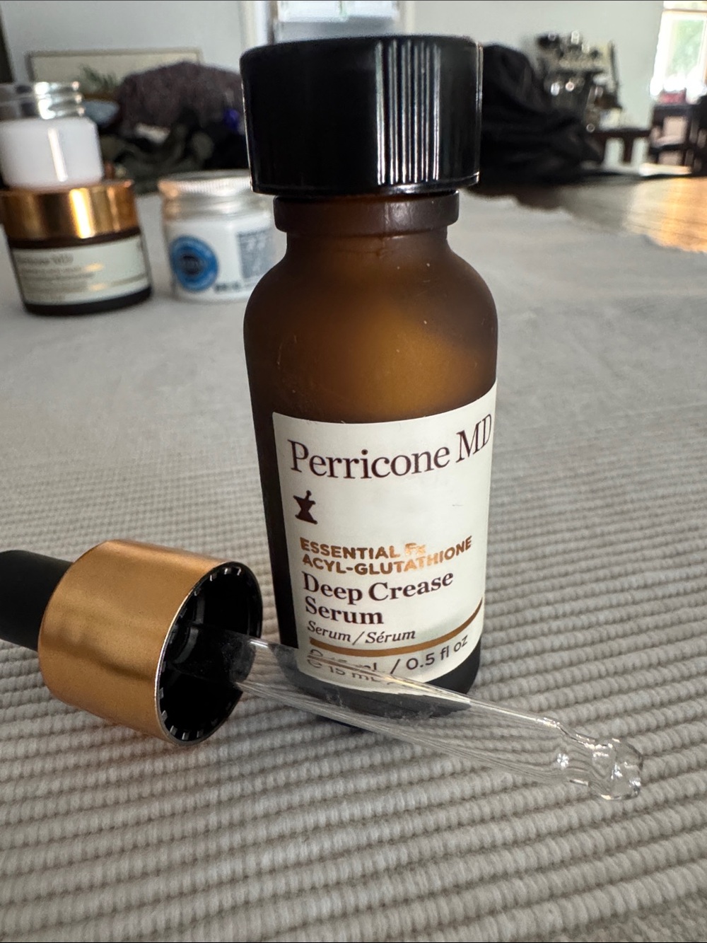 Perricone MD Deep Crease Serum — Brown and Gold Accents